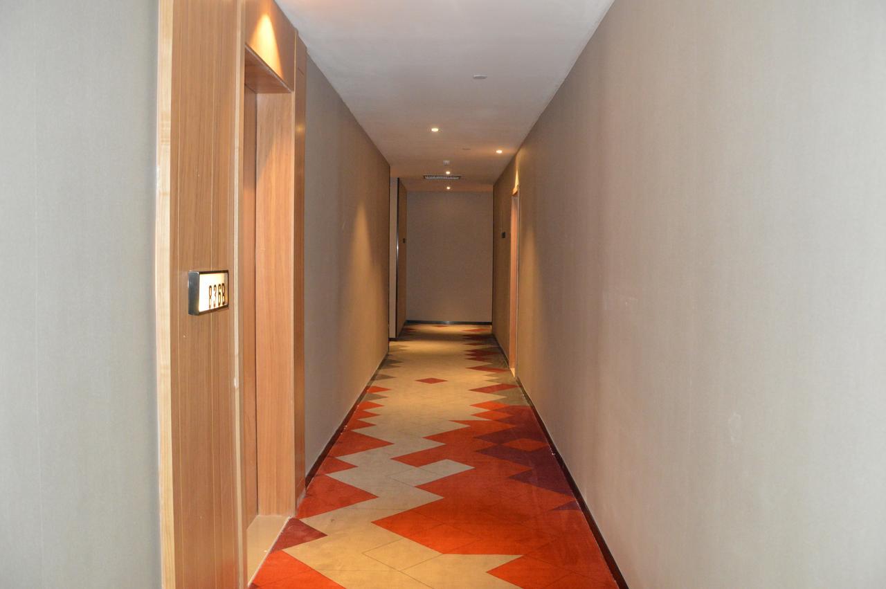 Borrman Hotel Guangzhou Tianhe Sports Center Екстер'єр фото